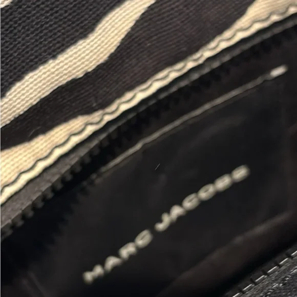 Marc Jacobs Black and White Tote Bag - Picture 4 of 7